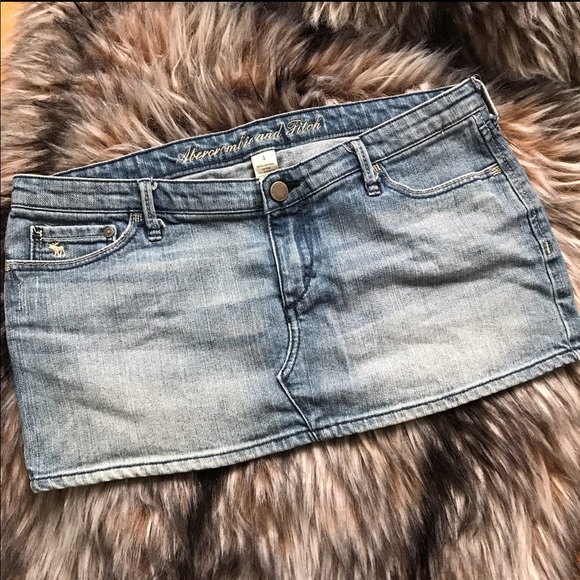 Abercrombie & Fitch Dresses & Skirts - 🎉SALE🎉Abercrombie & Fitch Mini Skirt